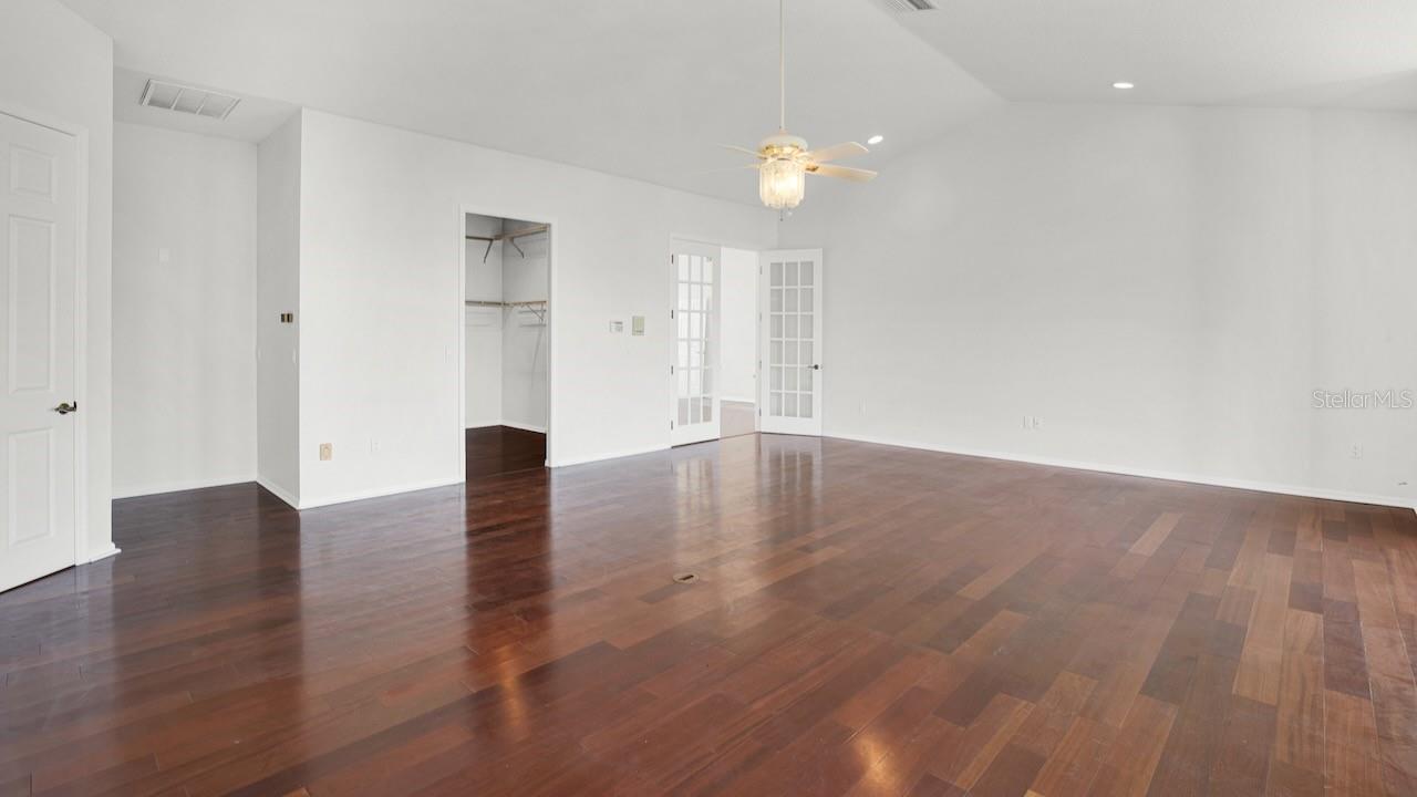 TIERRA VERDE UNIT 1 4TH REP - Residential