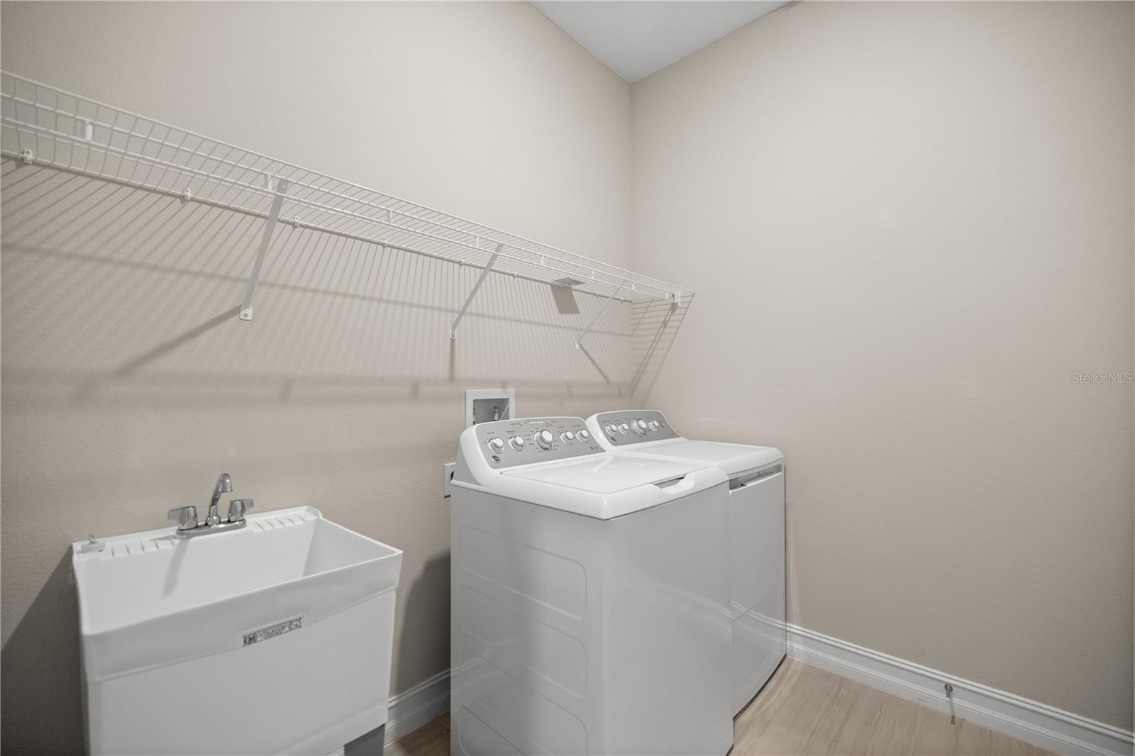 BELLECHASE WILLOWS - Residential Lease