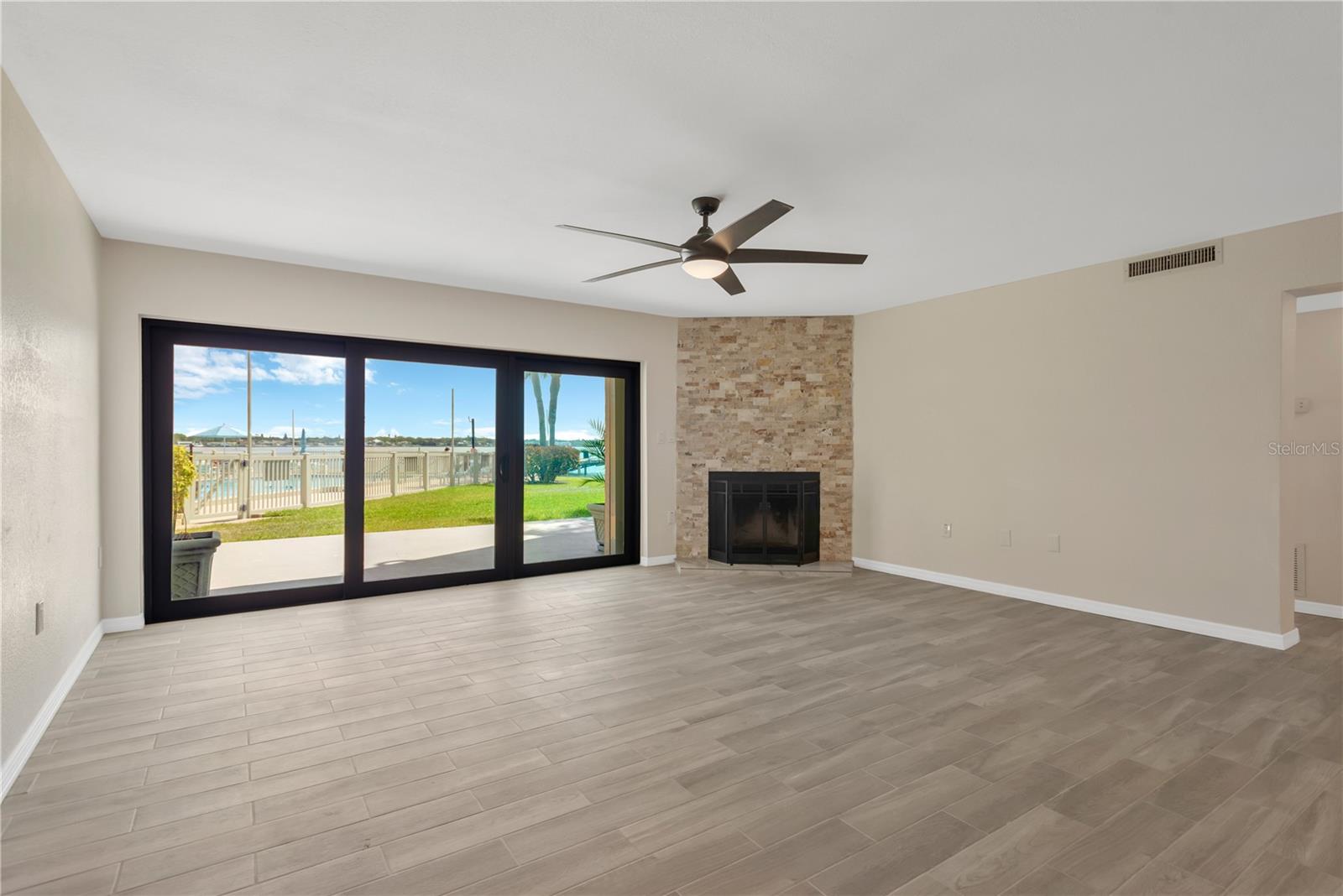 SEAPOINTE TERRACE CONDO - Residential