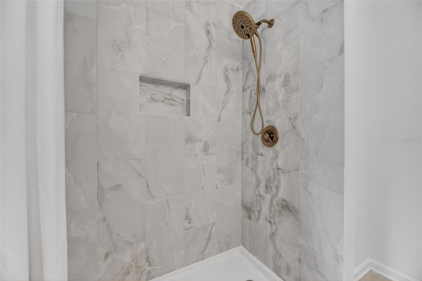 VALHALLA PH 3-4 - Residential