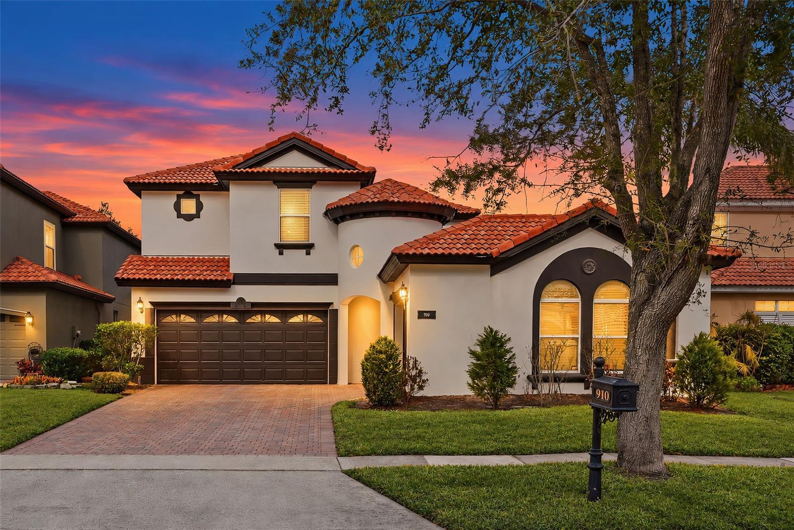 910 LASCALA DRIVE