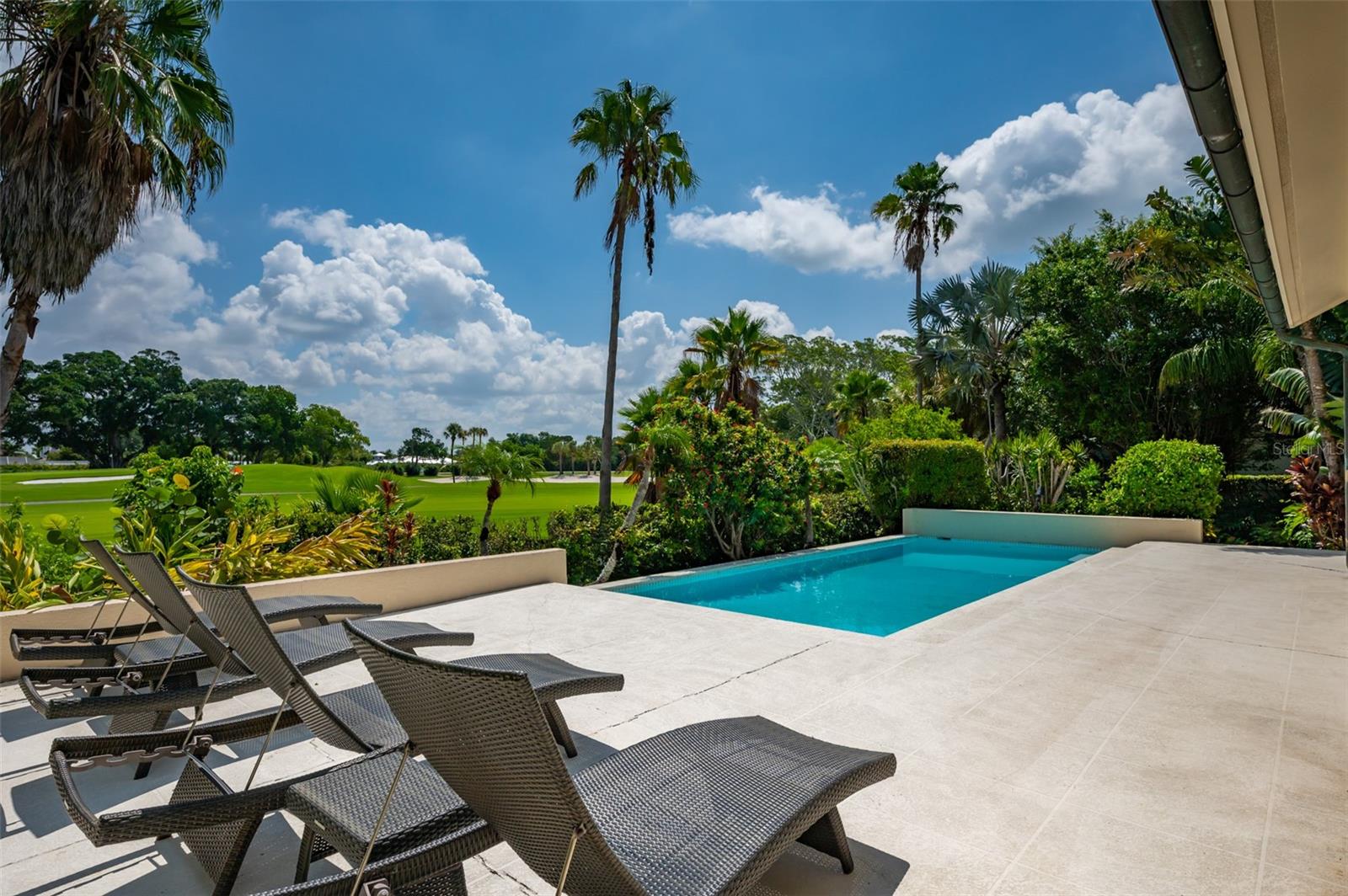 LONGBOAT KEY CLUB UNIT 5 - Residential Lease