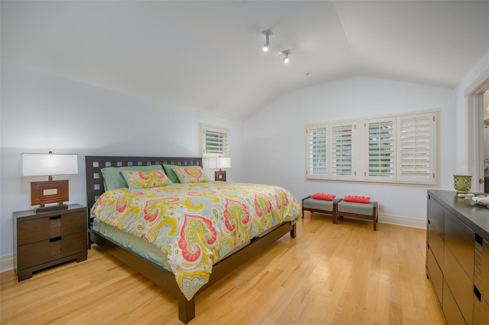 LONGBOAT KEY CLUB UNIT 5 - Residential Lease