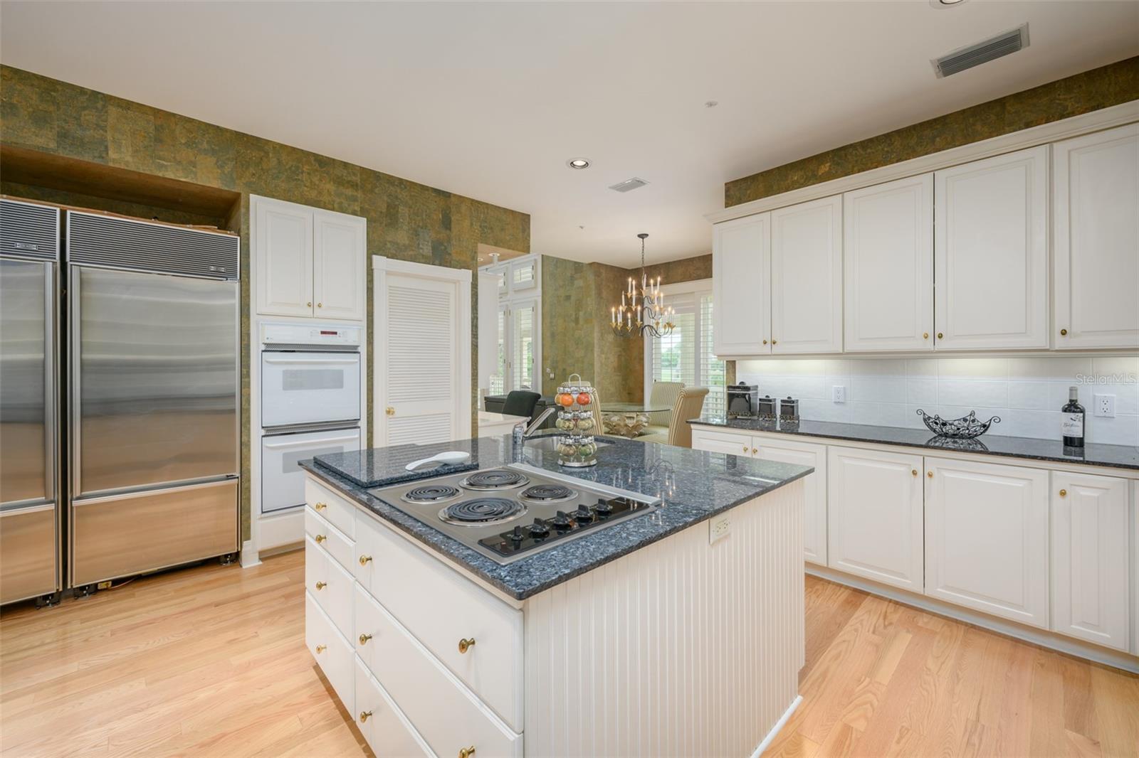 LONGBOAT KEY CLUB UNIT 5 - Residential Lease