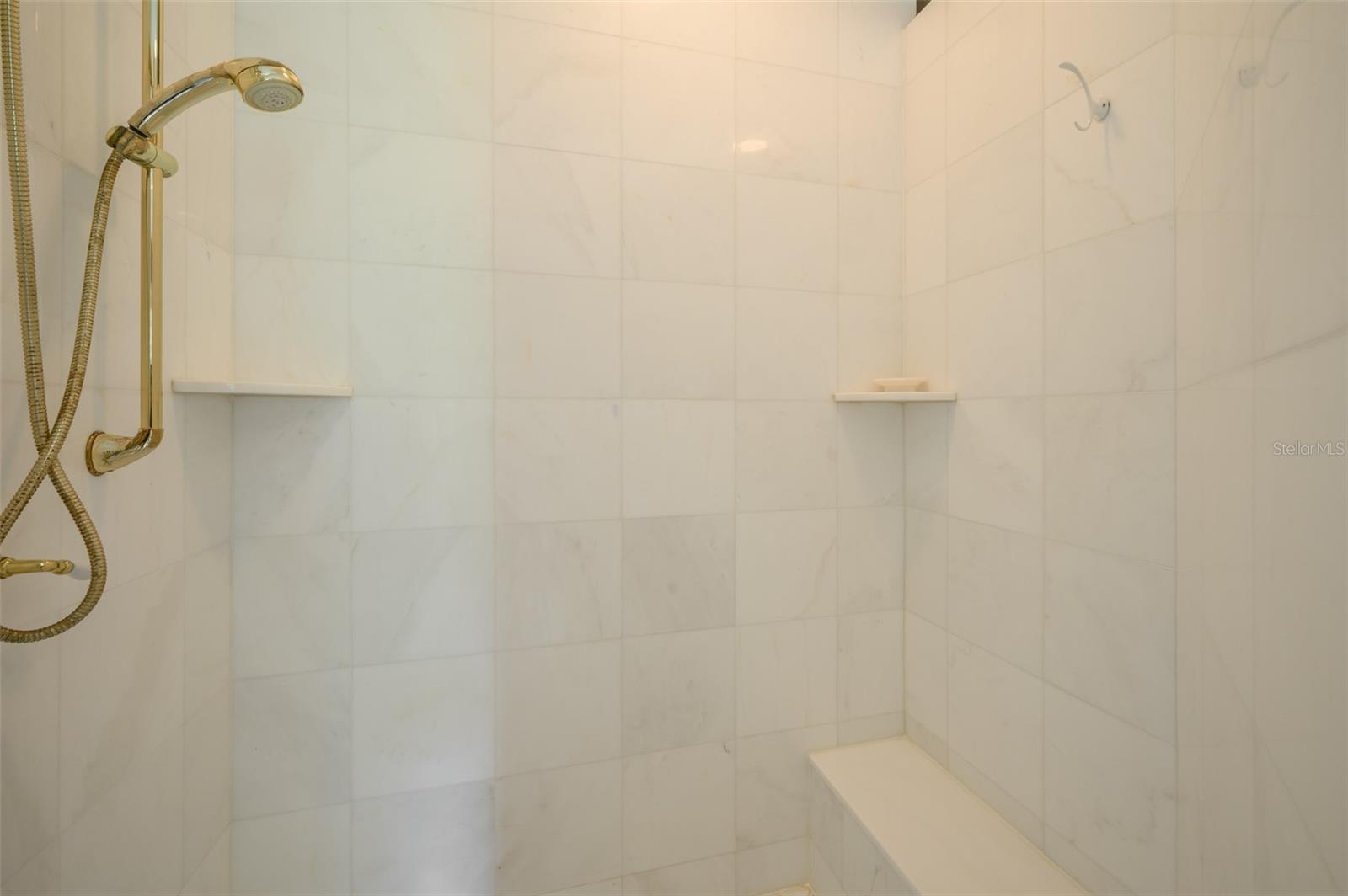 LONGBOAT KEY CLUB UNIT 5 - Residential Lease