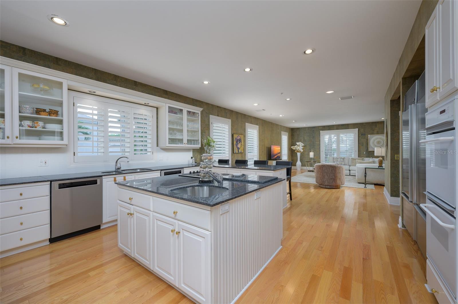 LONGBOAT KEY CLUB UNIT 5 - Residential Lease