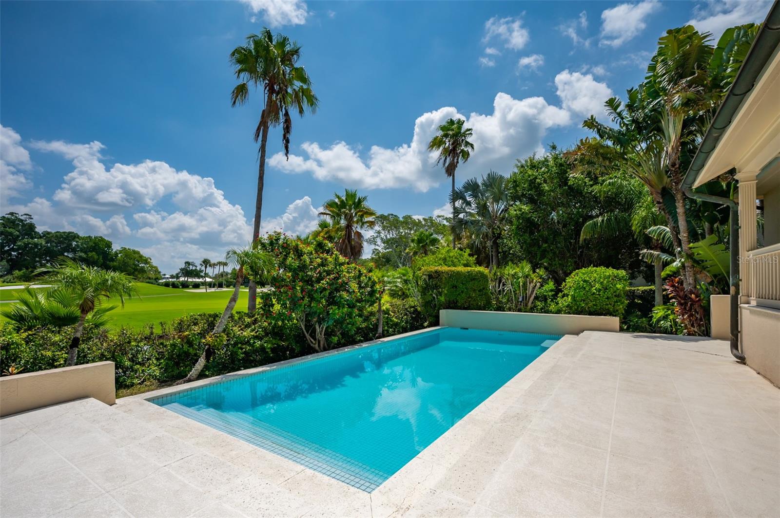 LONGBOAT KEY CLUB UNIT 5 - Residential Lease