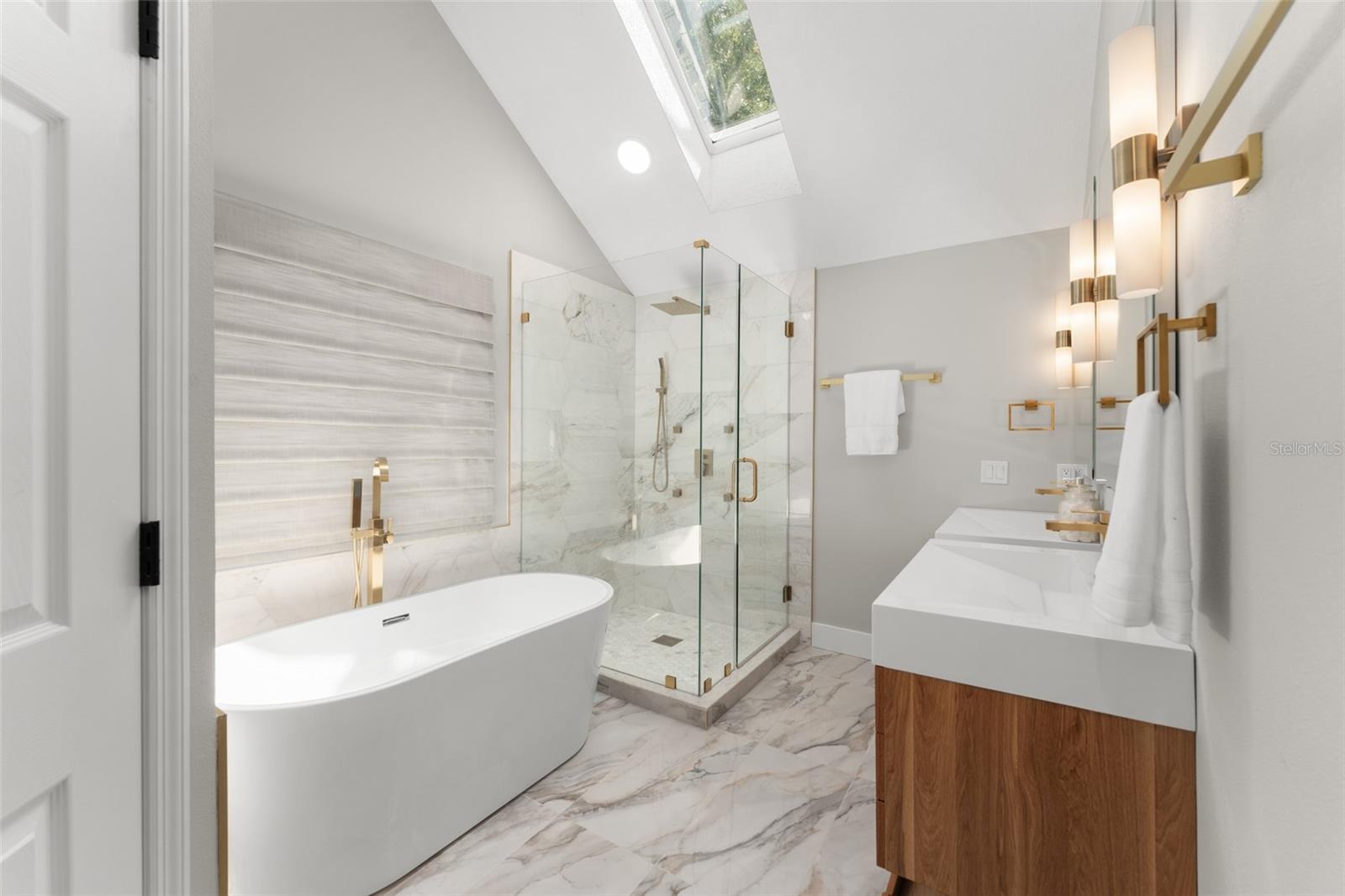 WINDERMERE TOWN - Residential