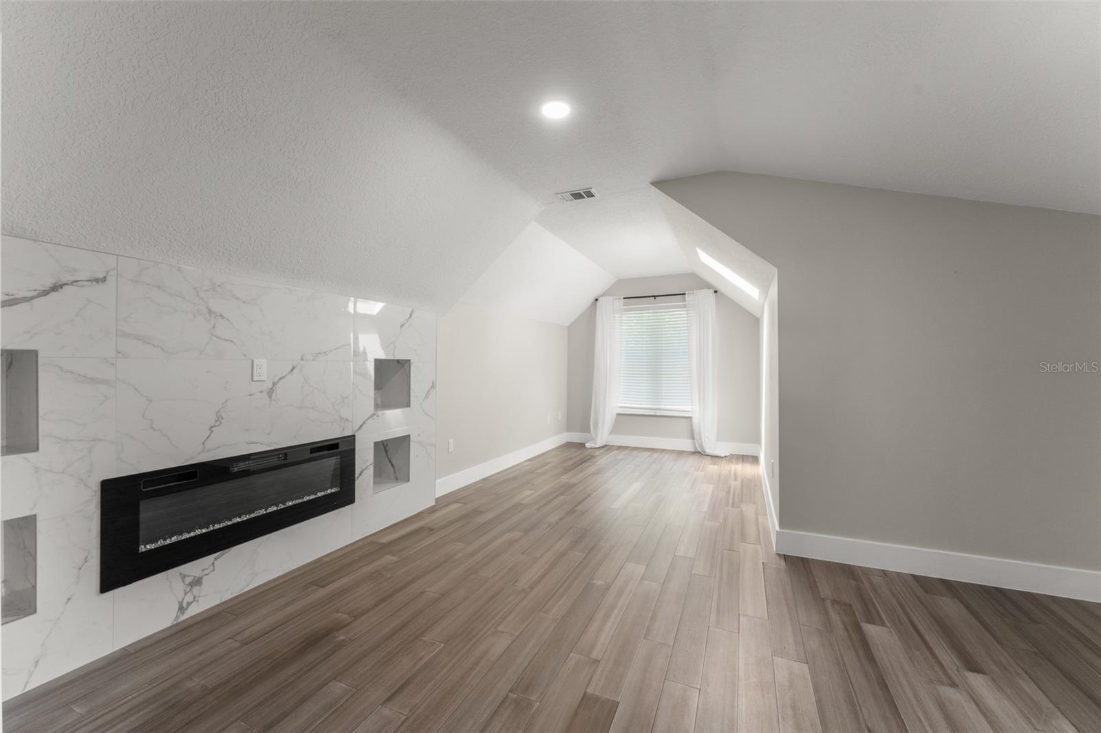 WINDERMERE TOWN - Residential