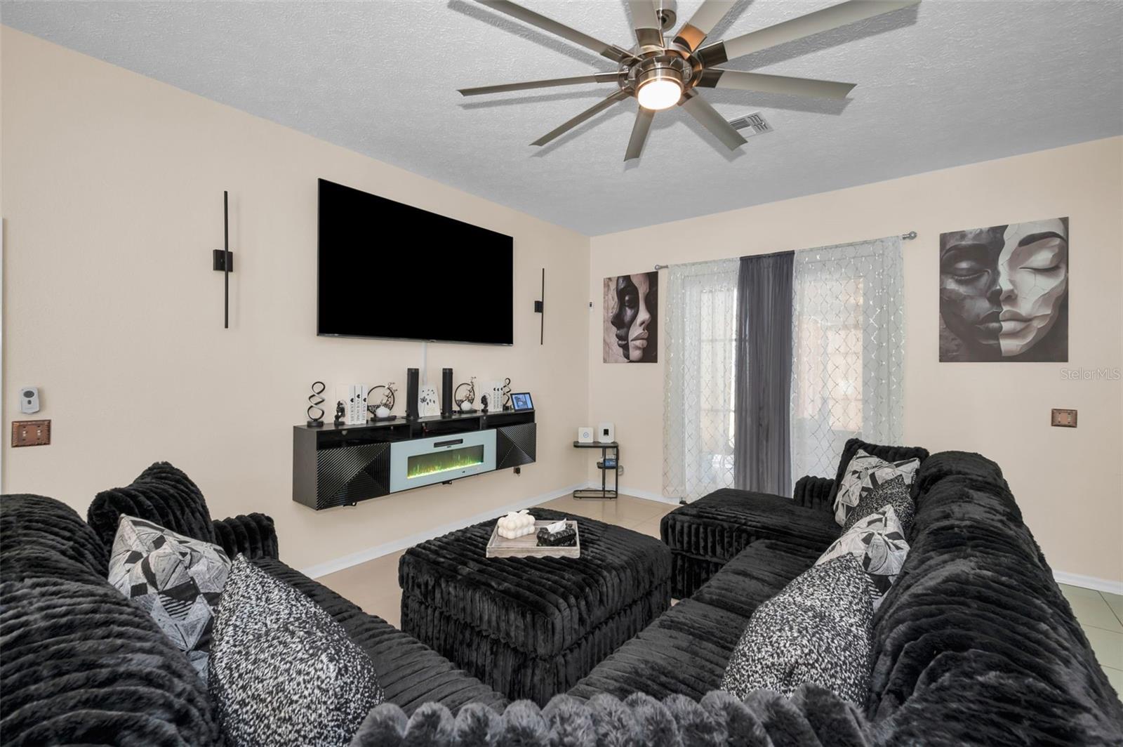 ROSEWOOD RIVER RDG PH 7 - Residential