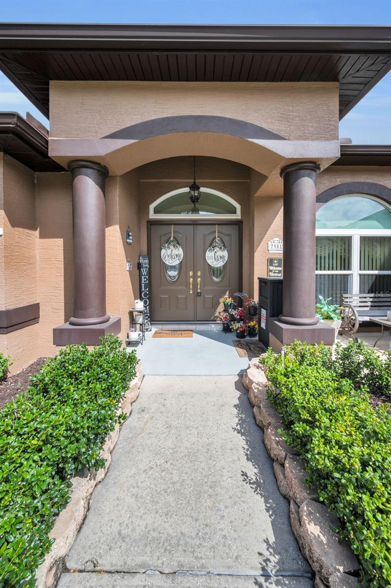 7951 ROUNDELAY DRIVE