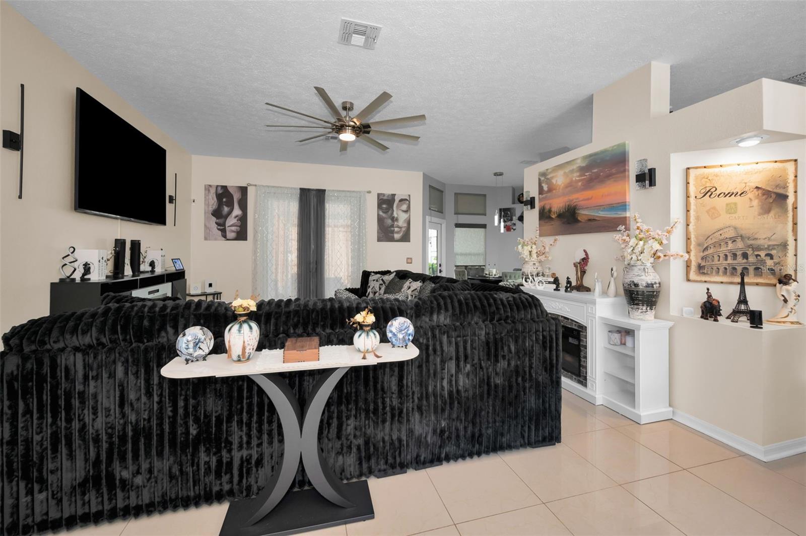 ROSEWOOD RIVER RDG PH 7 - Residential