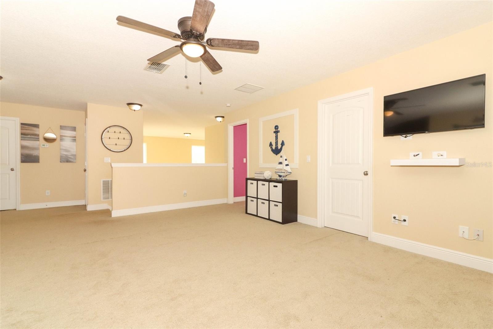 ROCK SPGS RDG PH VI-B - Residential