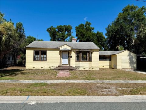 Photo of 2015 20th Street S, St Petersburg, FL 33712 (MLS # TB8523141)