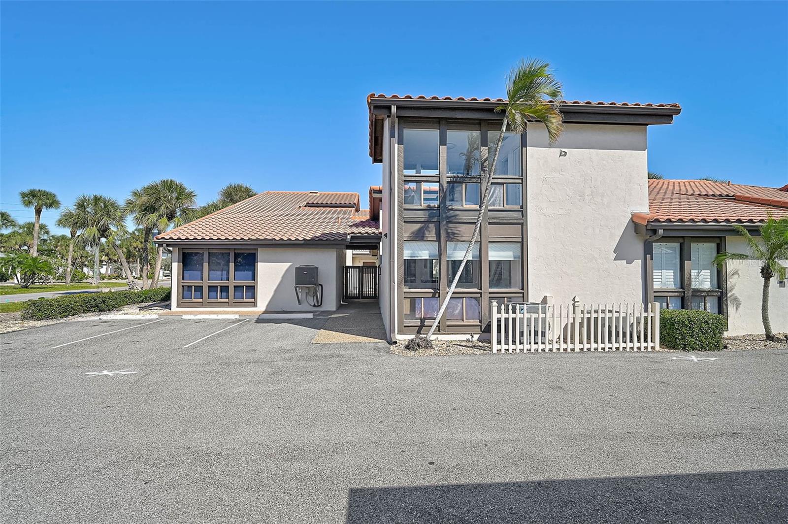 EMBASSY VILLAS - Residential