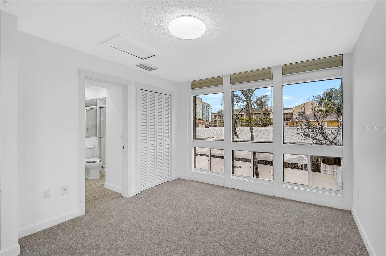 EMBASSY VILLAS - Residential
