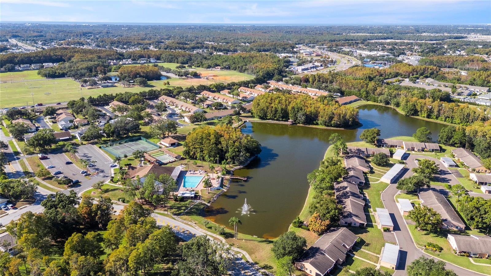 HERITAGE LAKE - Residential