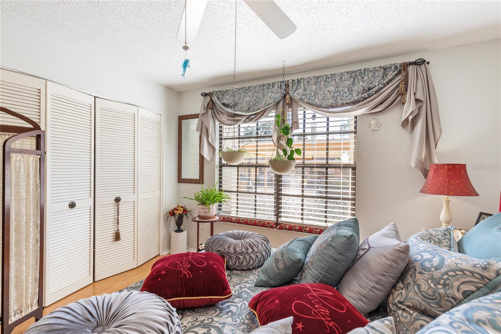 HERITAGE LAKE - Residential