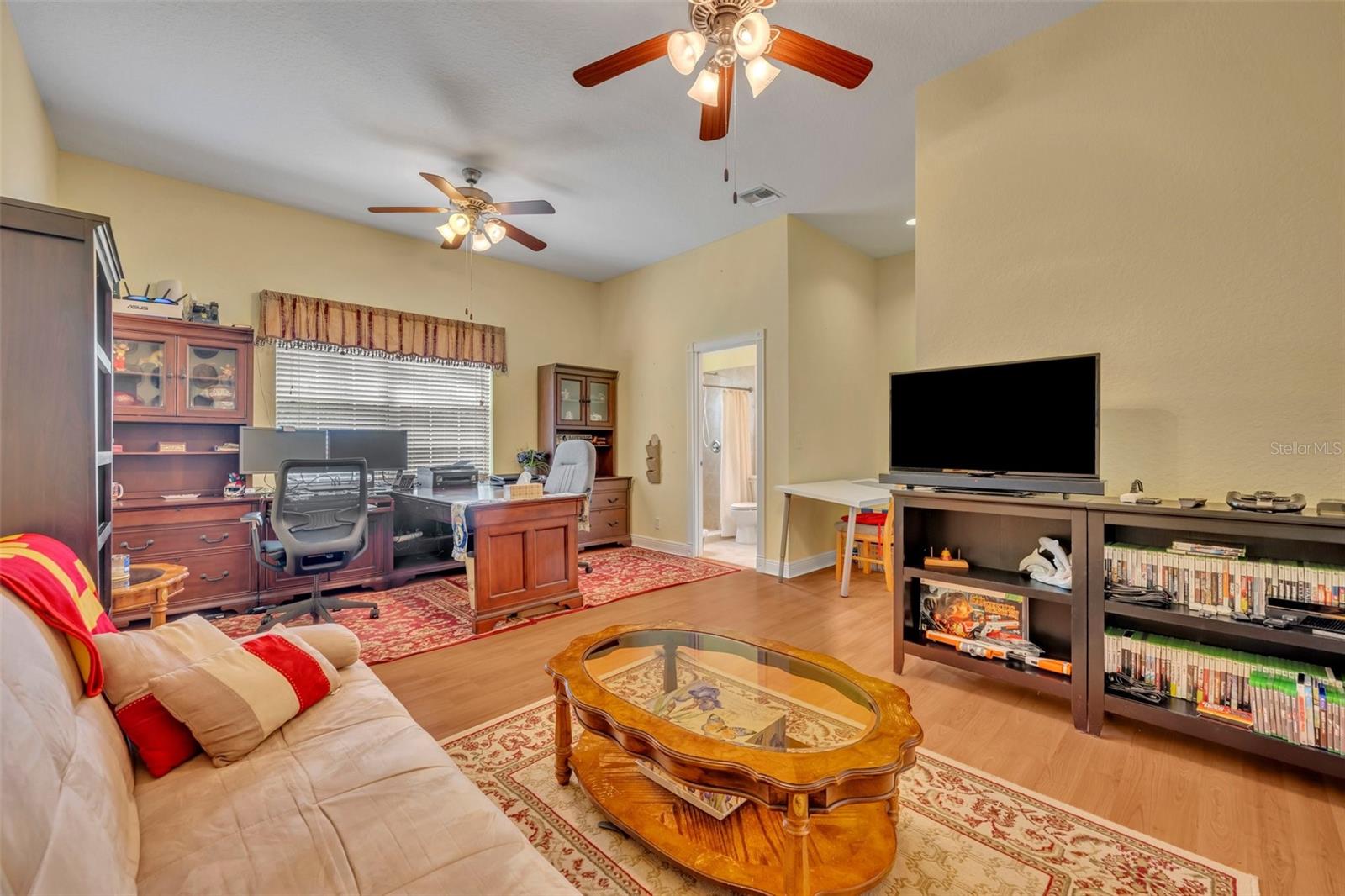 ROYAL TRAILS UNIT 01 - Residential