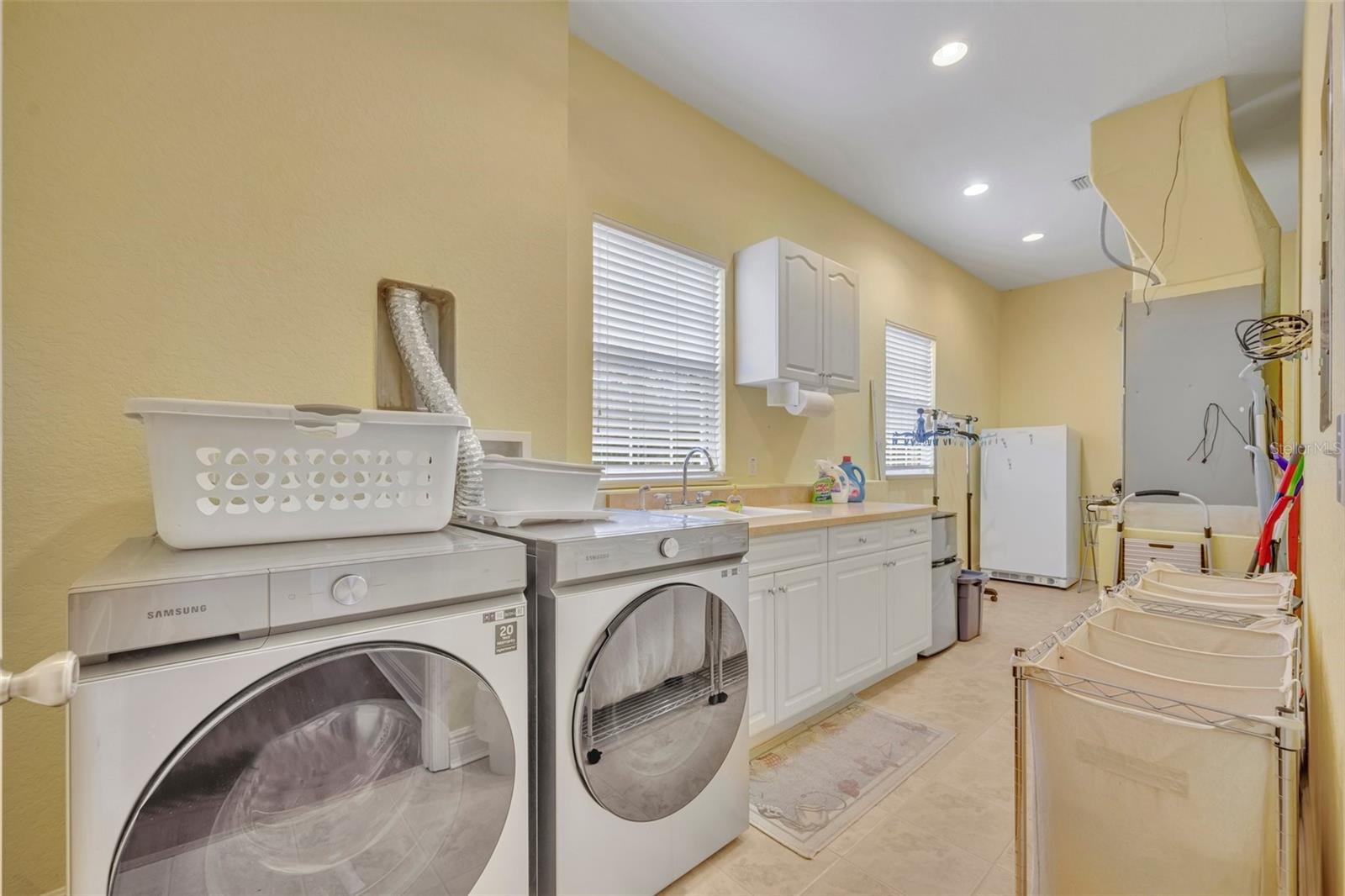 ROYAL TRAILS UNIT 01 - Residential