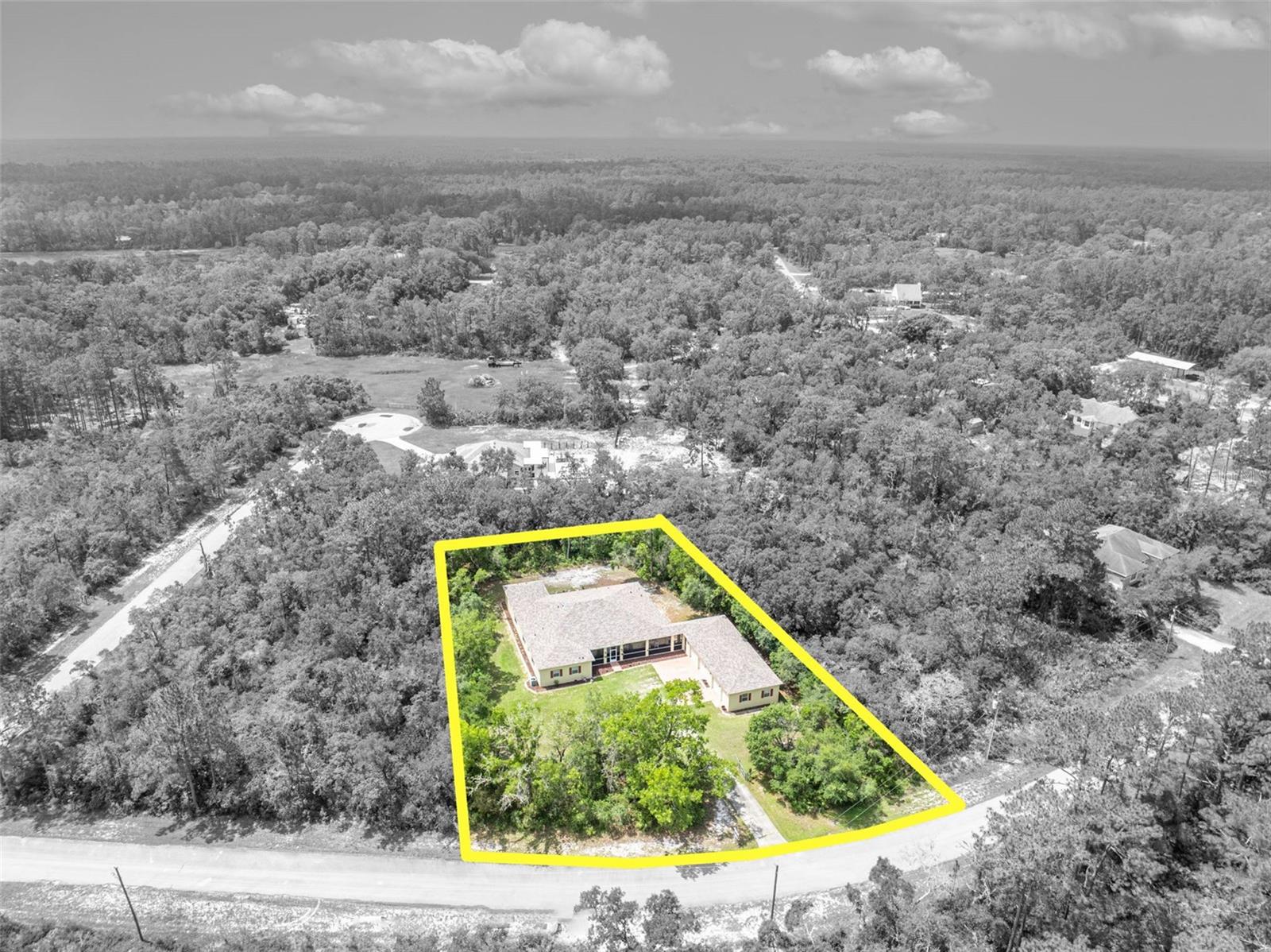 ROYAL TRAILS UNIT 01 - Residential