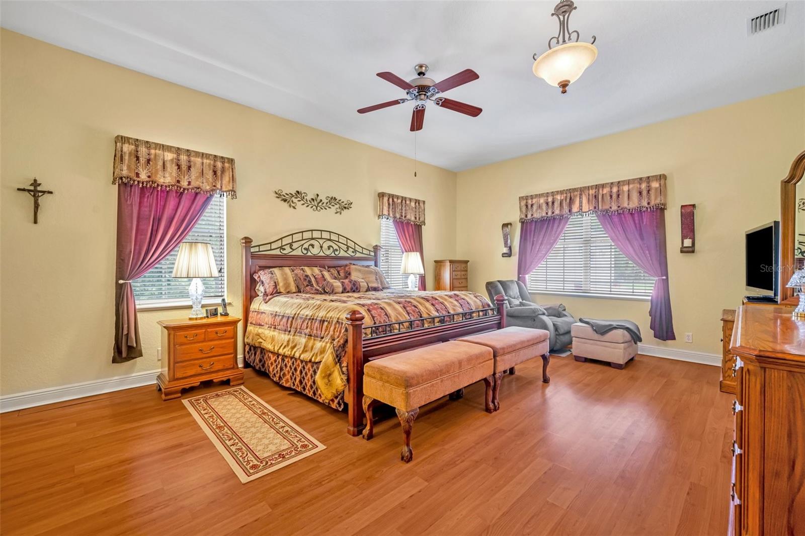 ROYAL TRAILS UNIT 01 - Residential