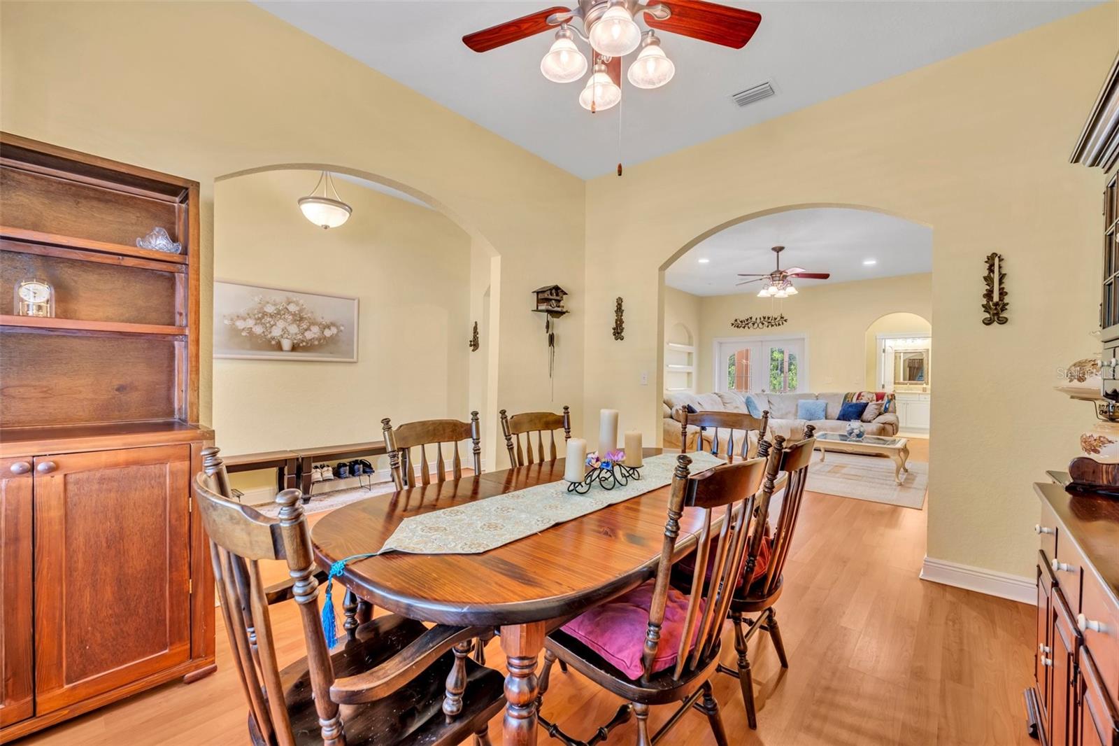 ROYAL TRAILS UNIT 01 - Residential