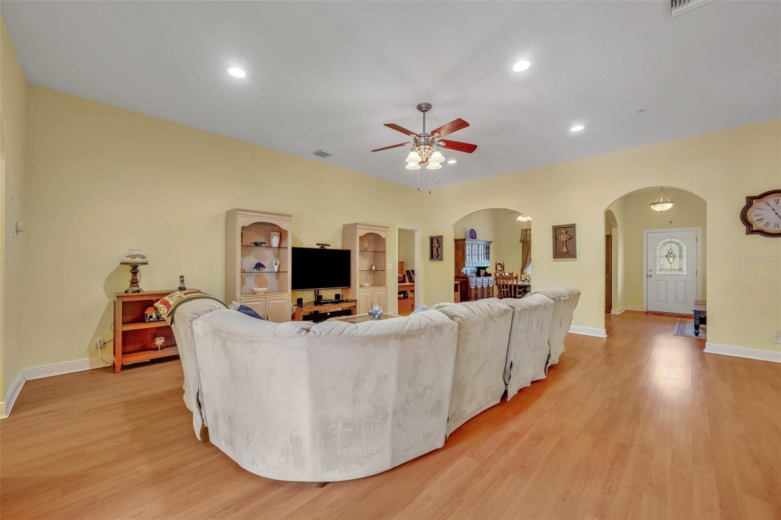 ROYAL TRAILS UNIT 01 - Residential