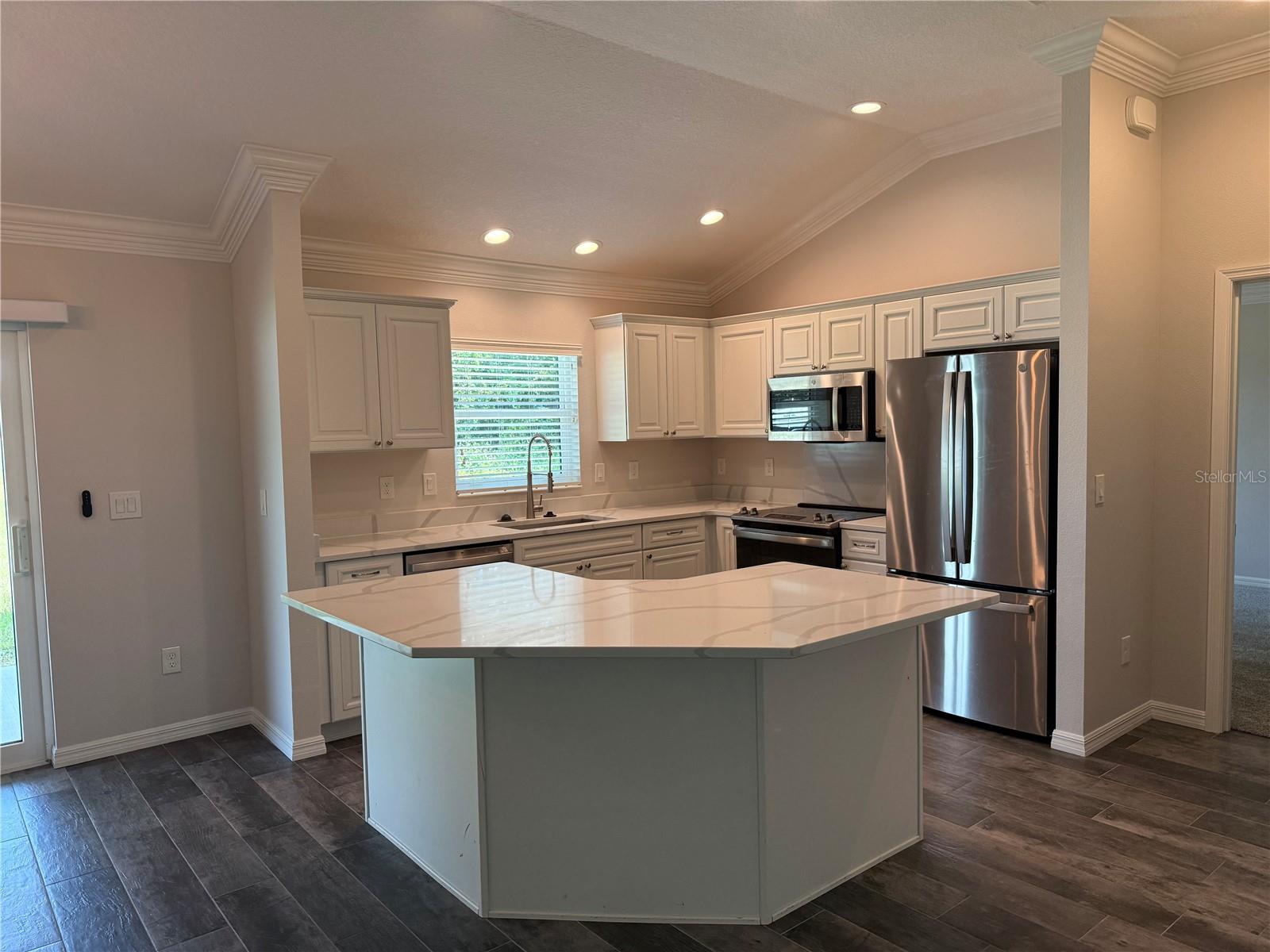 JUMPER CREEK MANOR - Residential