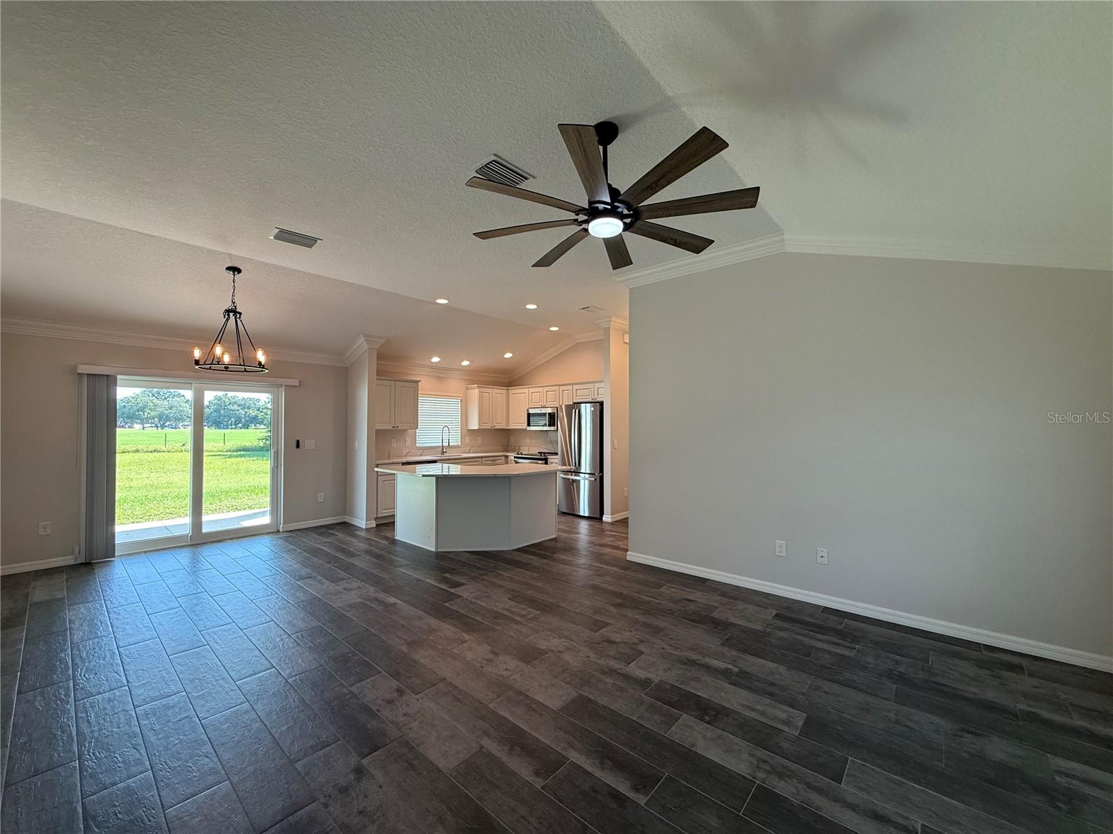 JUMPER CREEK MANOR - Residential