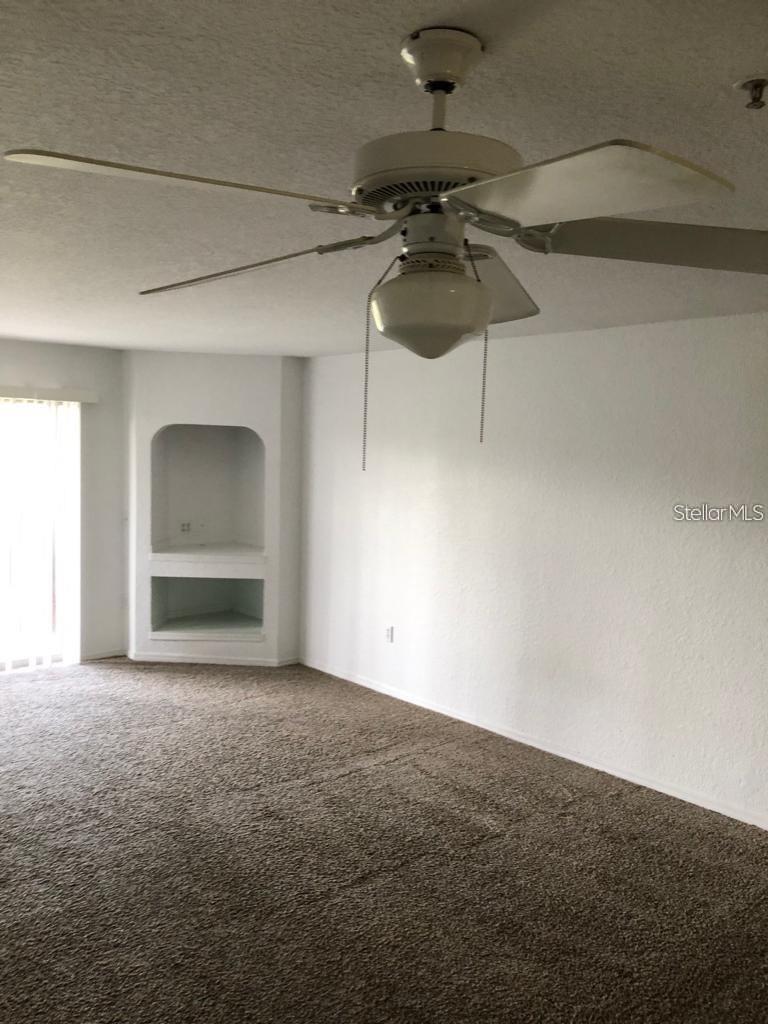 AUDUBON VLS/HUNTERS CRK BLDG - Residential