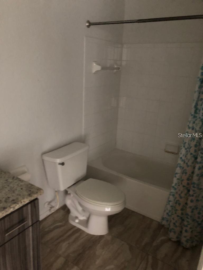 AUDUBON VLS/HUNTERS CRK BLDG - Residential