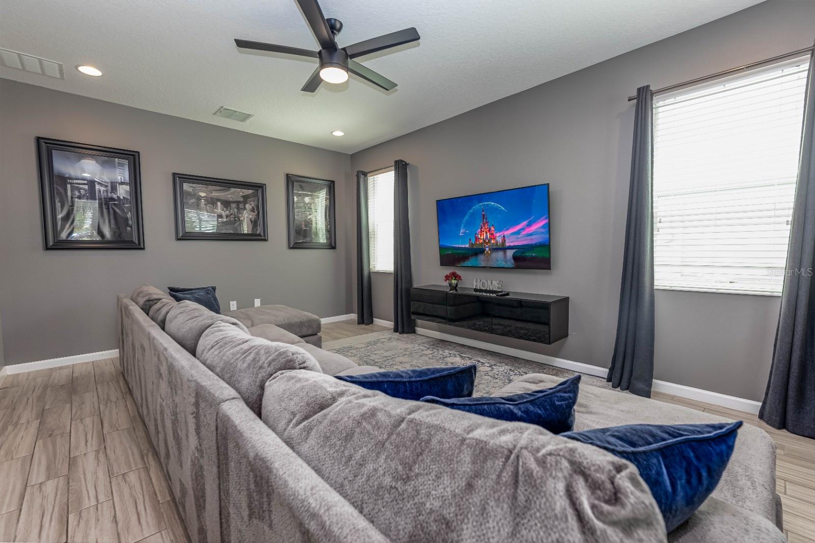 SONOMA RESORT AT TAPESTRY - Residential