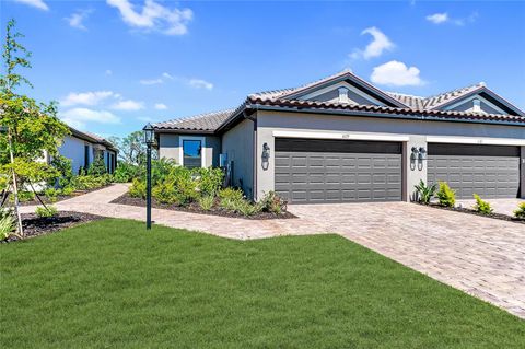 Photo of 6179 Mesa Glen, Bradenton, FL 34203 (MLS # A4668132)