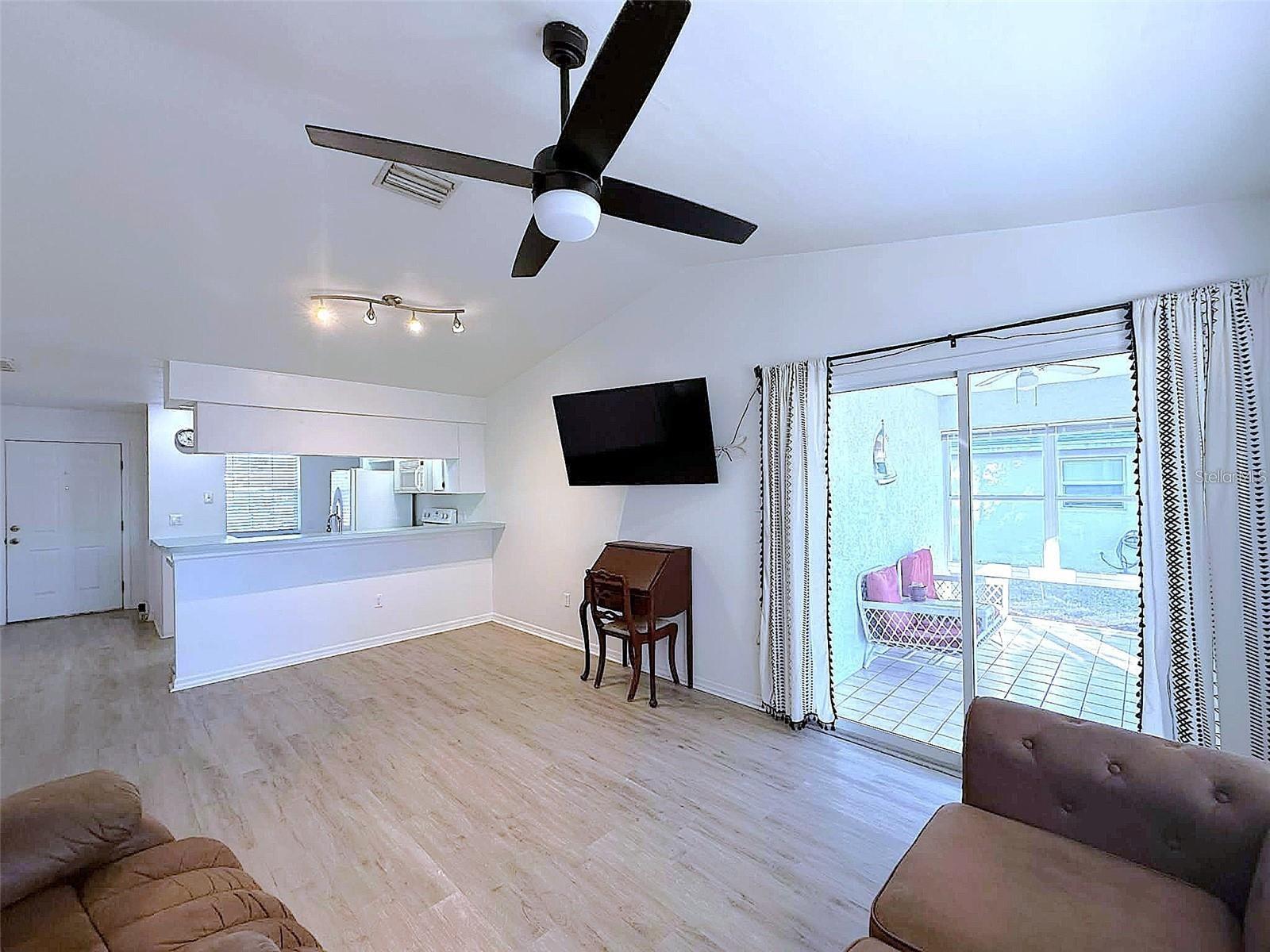 PORT CHARLOTTE SEC 96 02 - Residential Lease