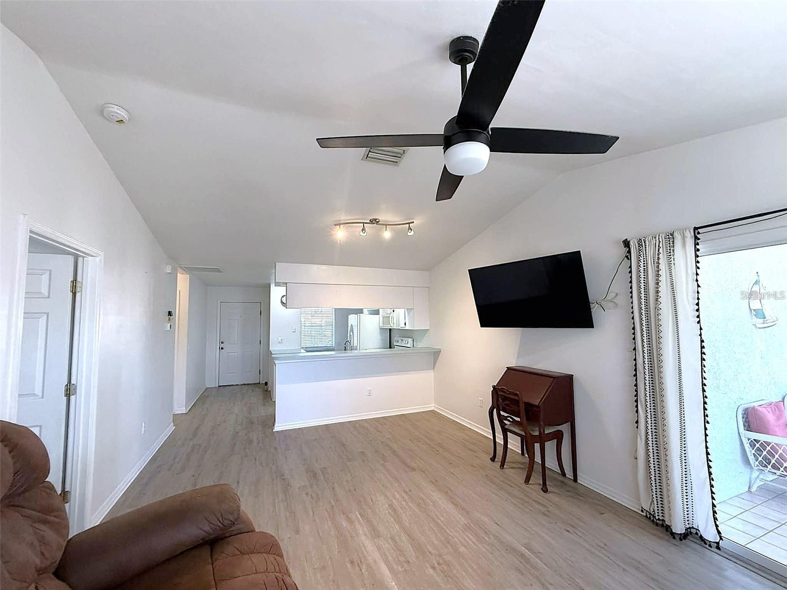 PORT CHARLOTTE SEC 96 02 - Residential Lease