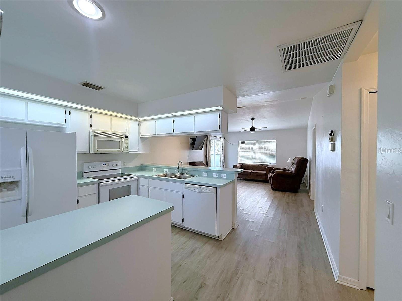 PORT CHARLOTTE SEC 96 02 - Residential Lease