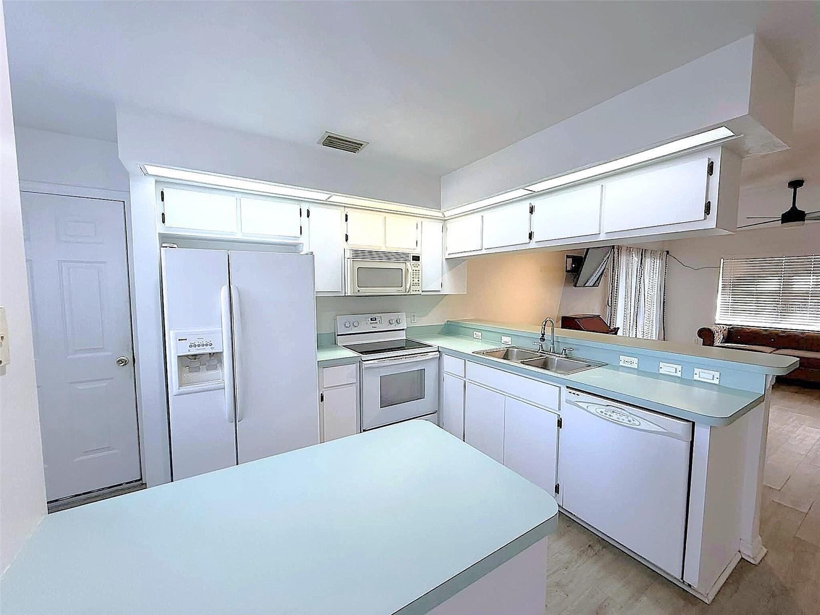 PORT CHARLOTTE SEC 96 02 - Residential Lease