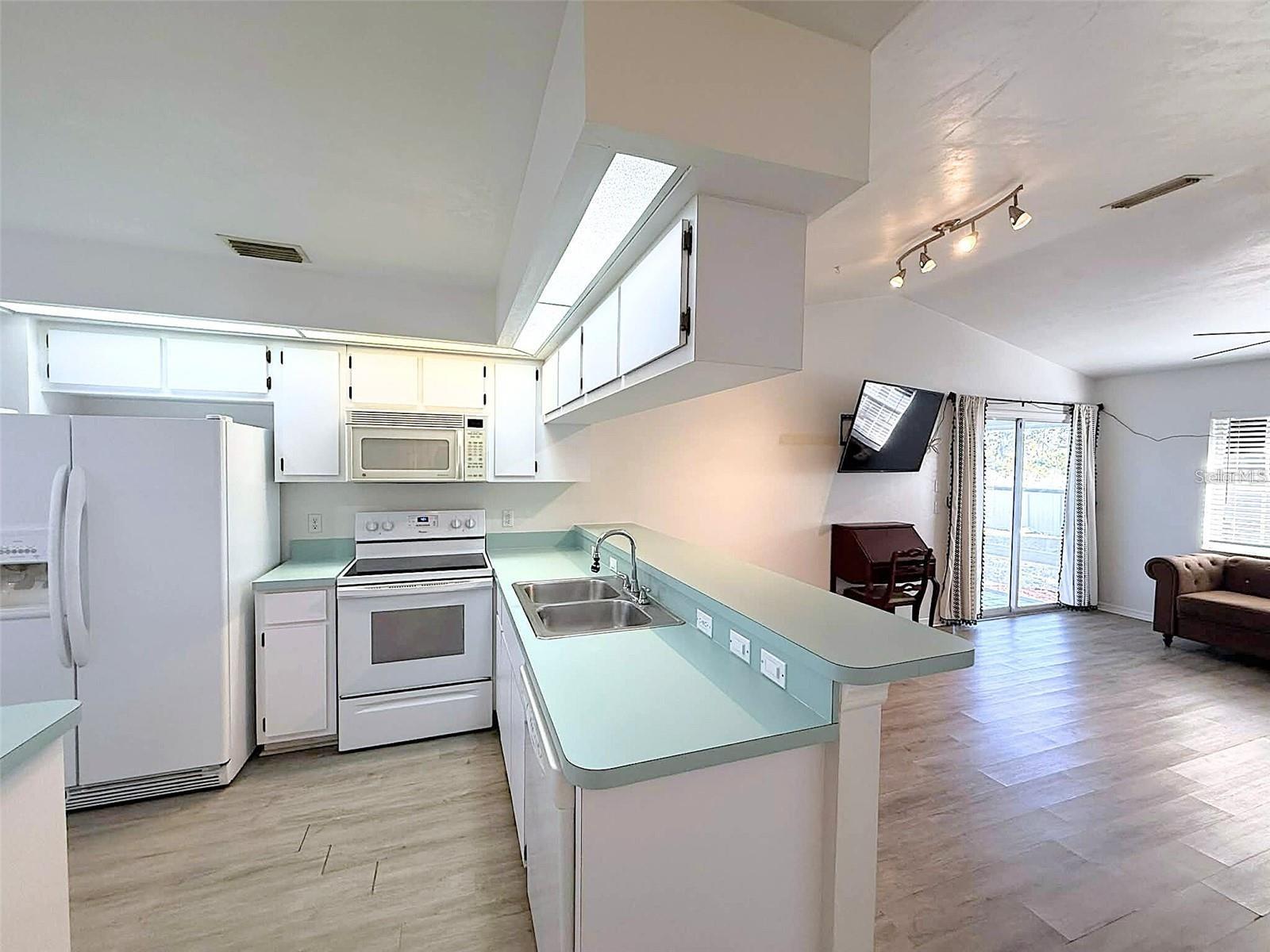 PORT CHARLOTTE SEC 96 02 - Residential Lease