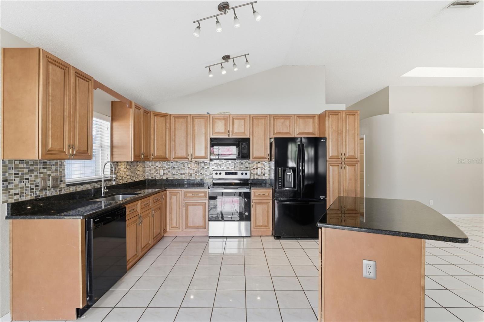 FAWN RIDGE VILLAGE 1 UN 3 - Residential