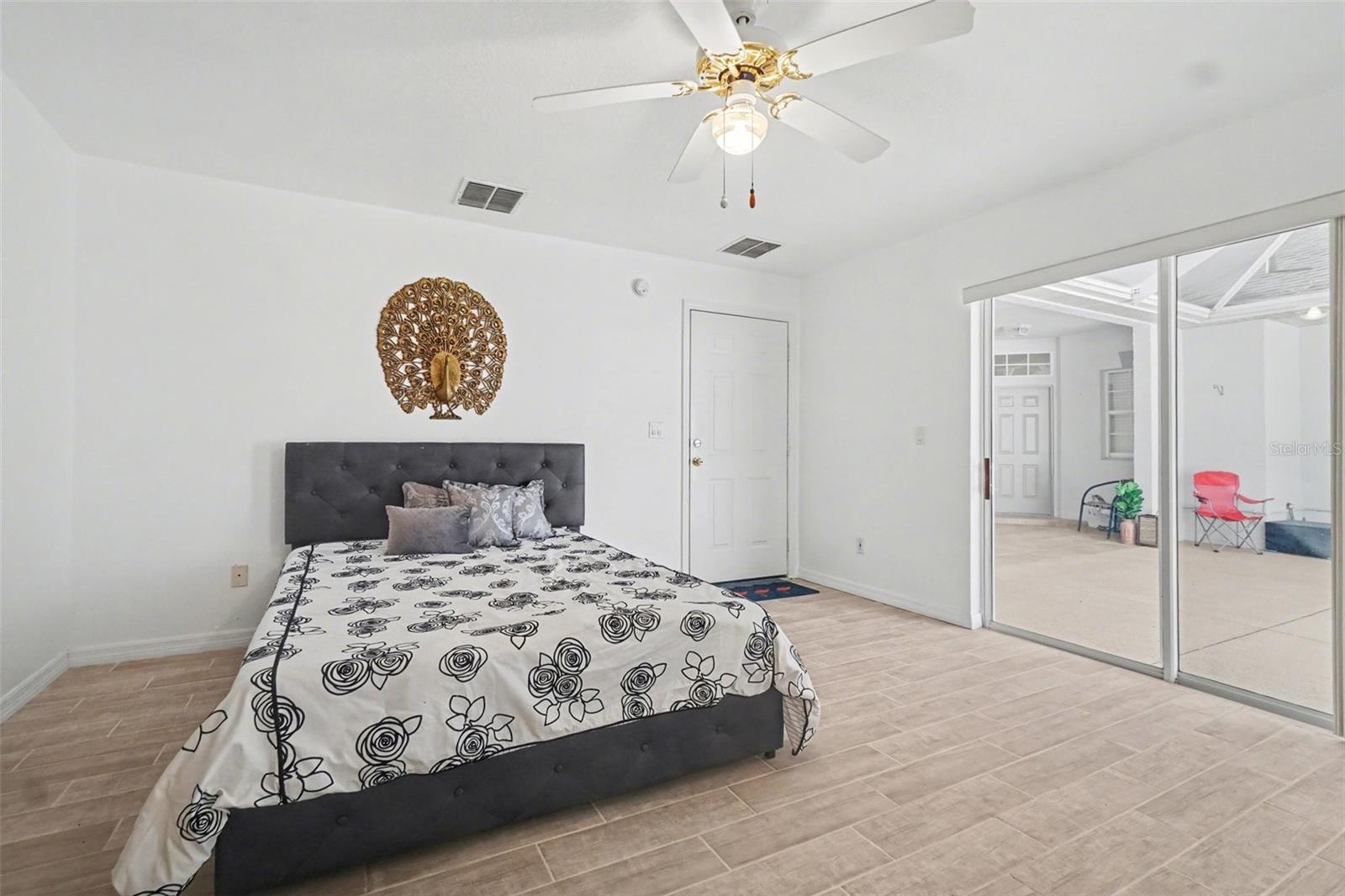 WELLINGTON AT KINGS RIDGE - Residential