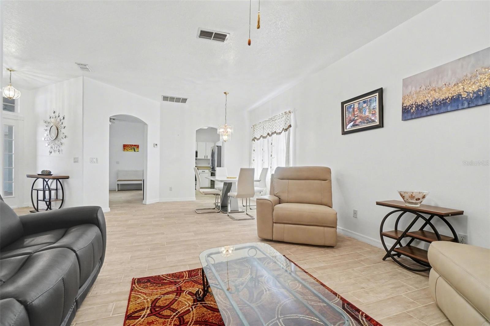 WELLINGTON AT KINGS RIDGE - Residential