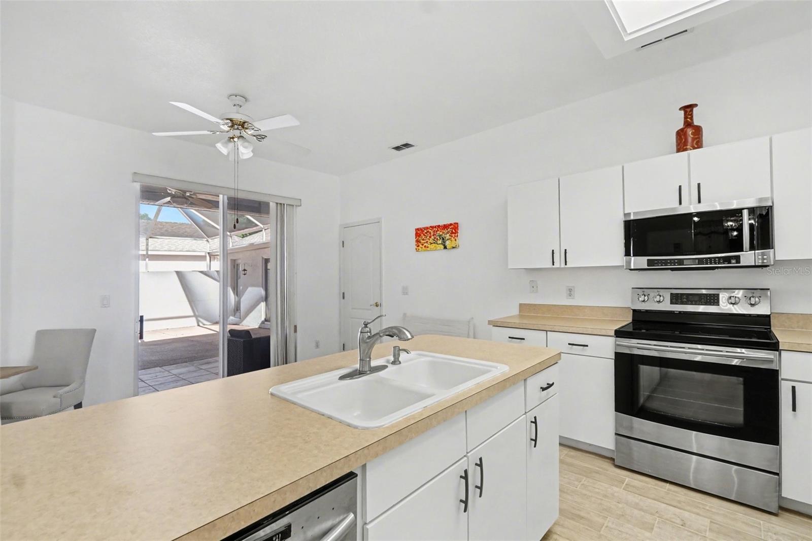 WELLINGTON AT KINGS RIDGE - Residential