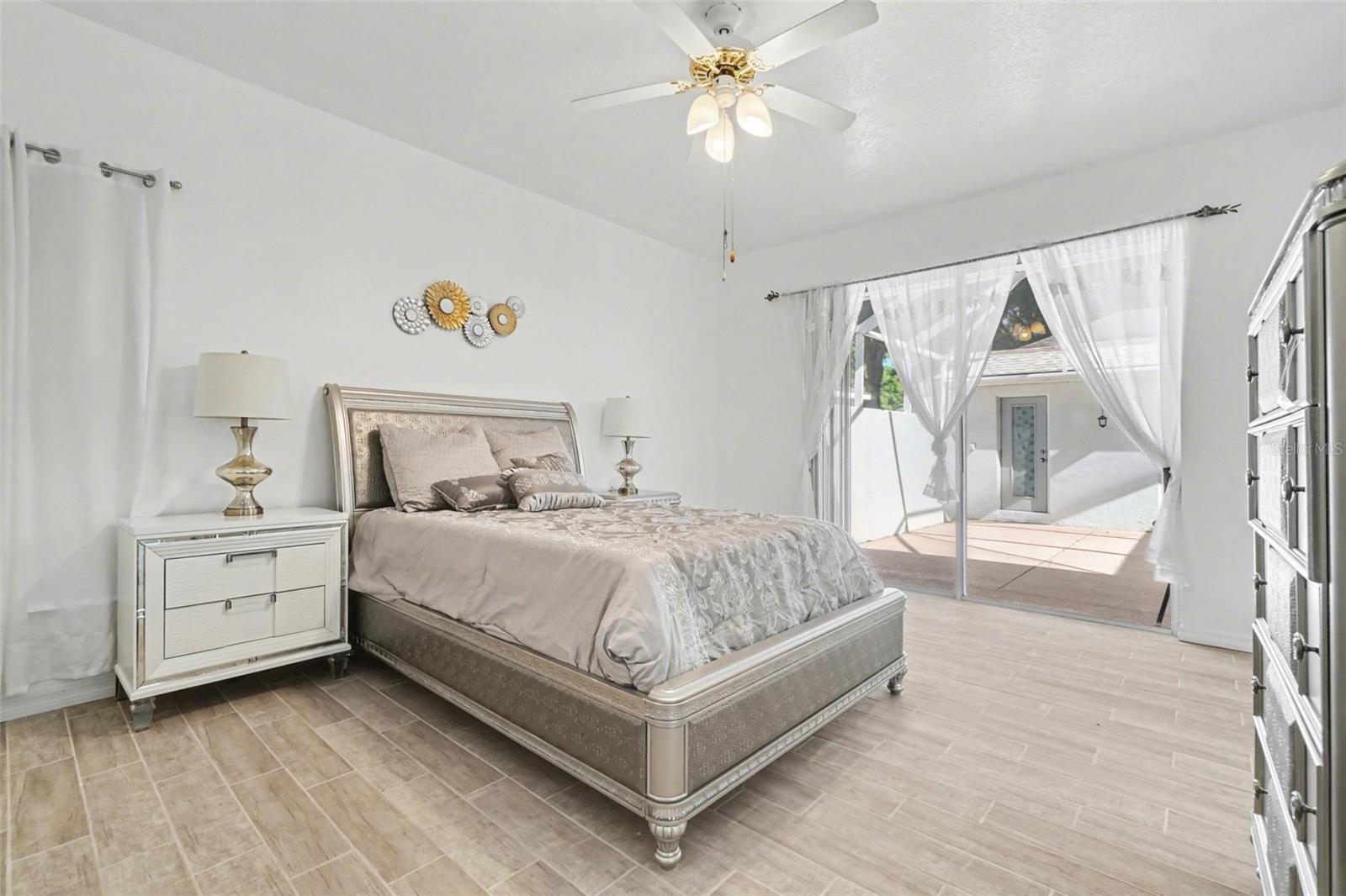 WELLINGTON AT KINGS RIDGE - Residential