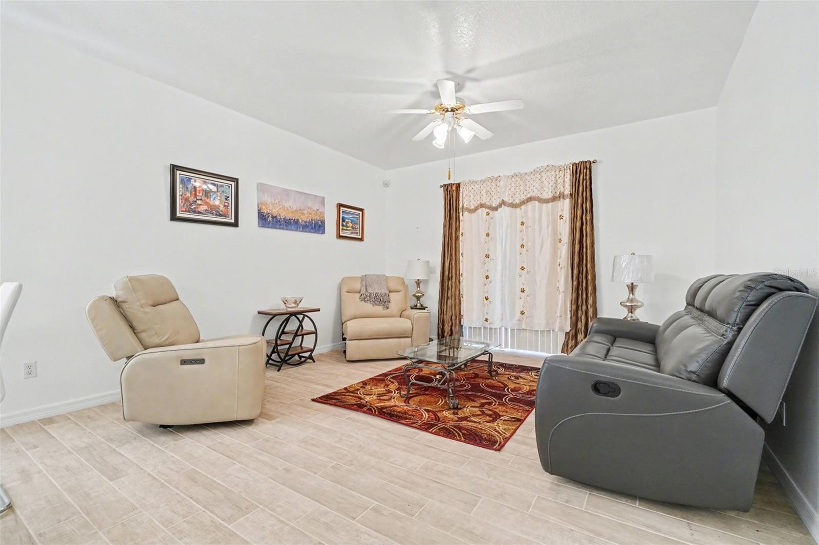 WELLINGTON AT KINGS RIDGE - Residential