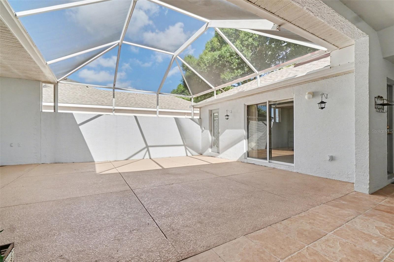 WELLINGTON AT KINGS RIDGE - Residential