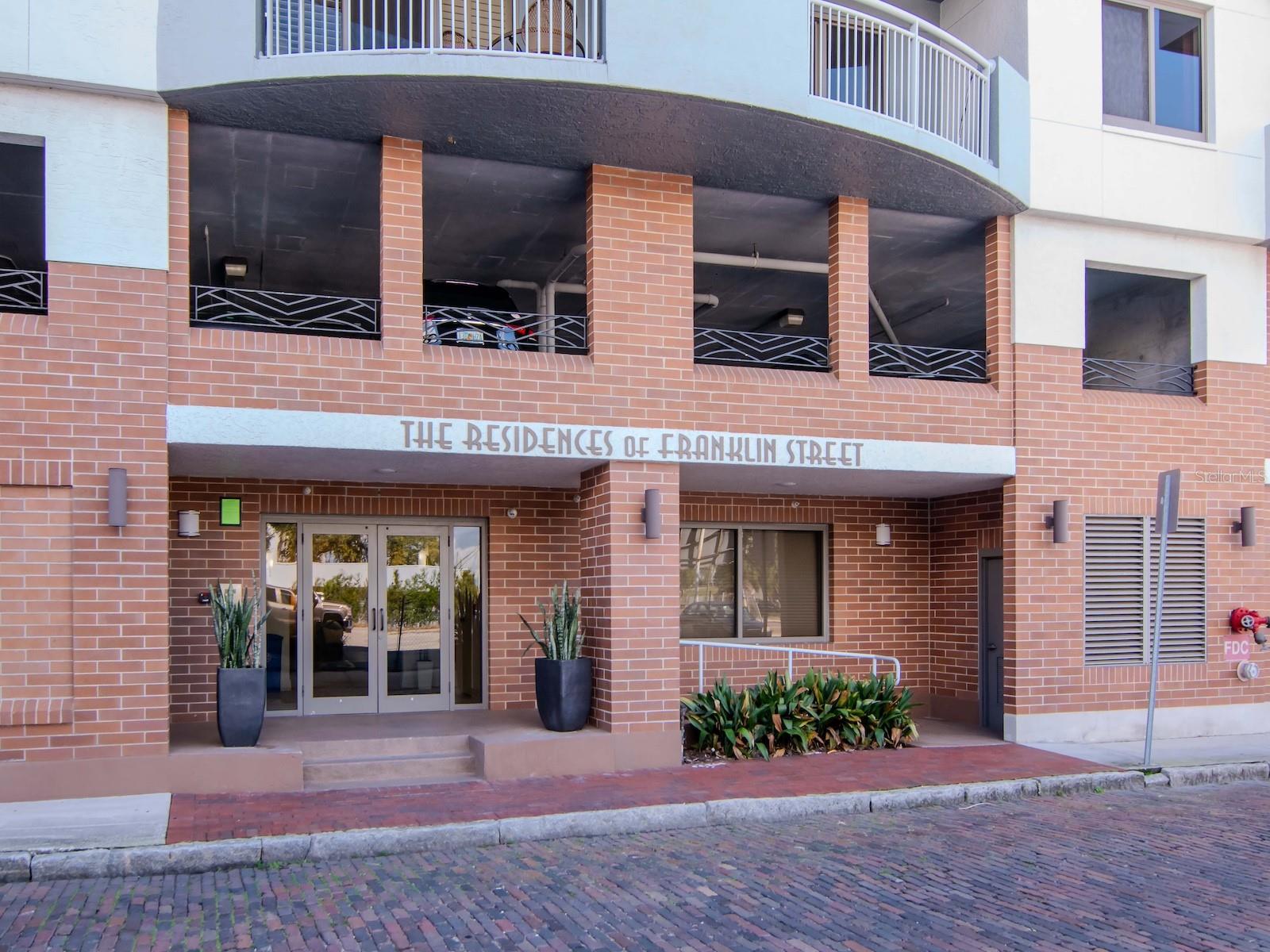 RESIDENCES OF FRANKLIN STREET - Residential