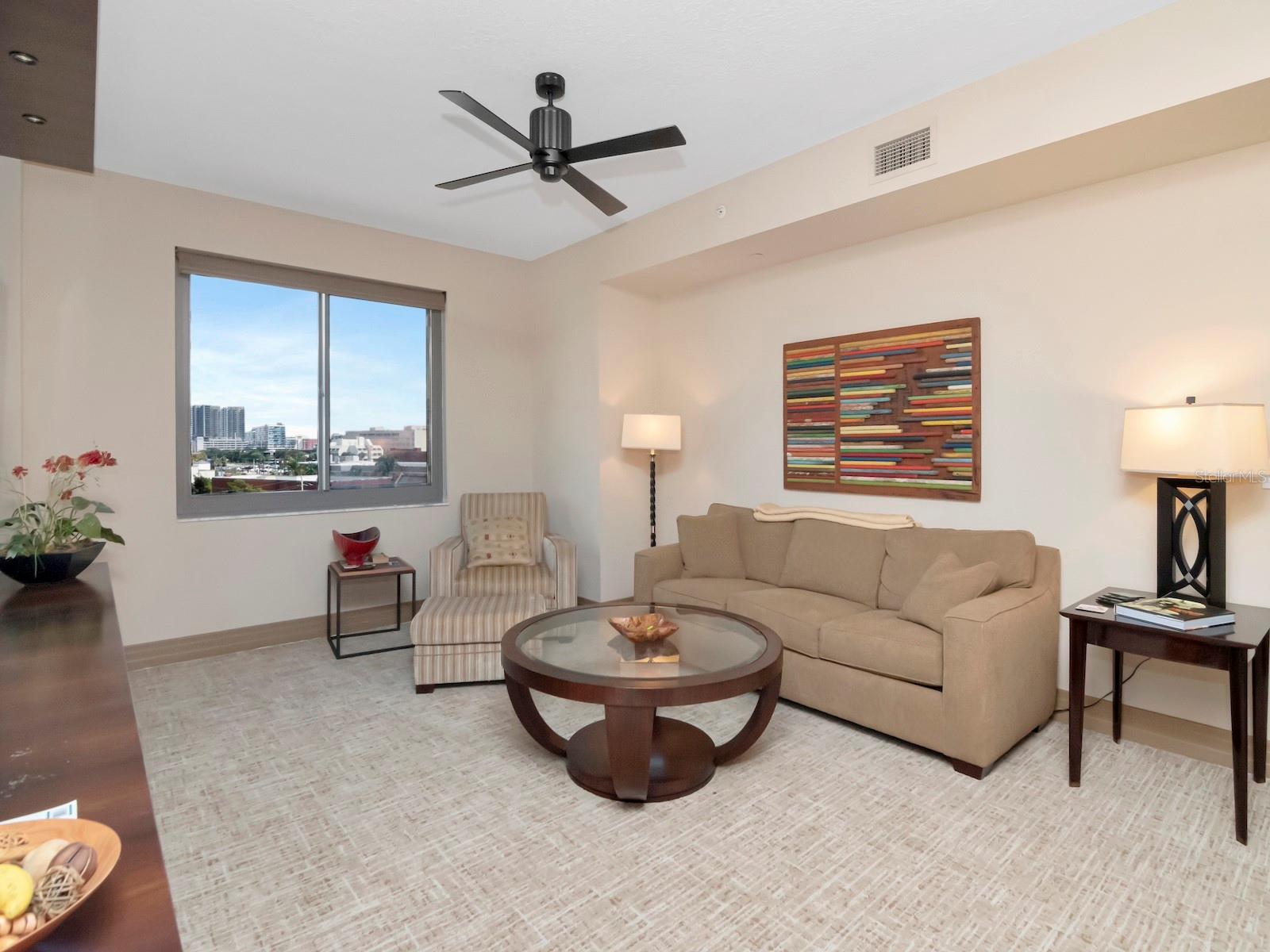 RESIDENCES OF FRANKLIN STREET - Residential