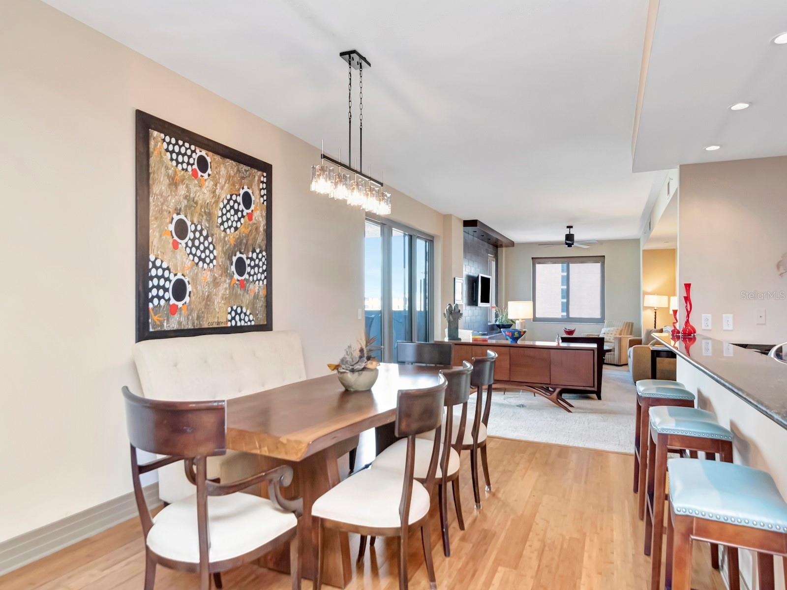 RESIDENCES OF FRANKLIN STREET - Residential