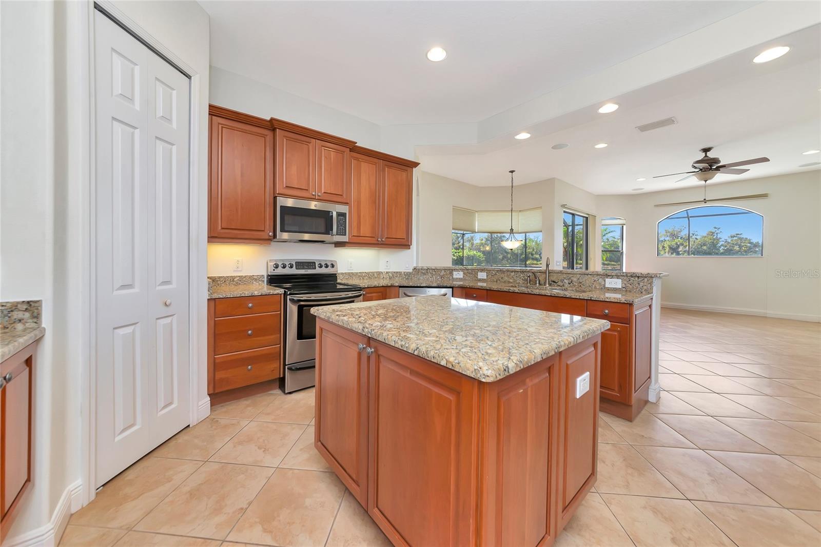 COUNTRY MEADOWS PH I - Residential